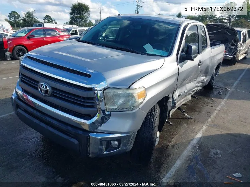 2014 Toyota Tundra Sr5 4.6L V8 VIN: 5TFRM5F17EX069372 Lot: 40451863