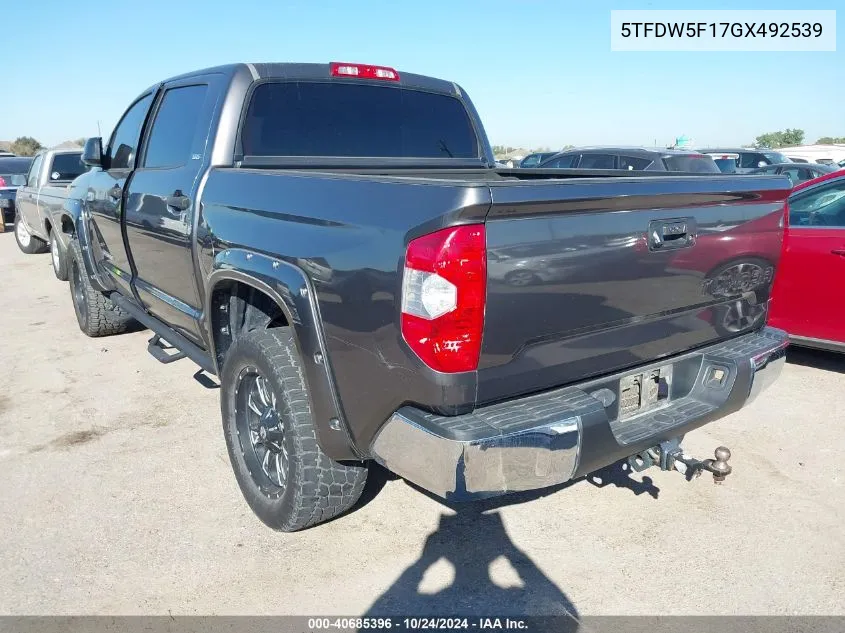 5TFDW5F17GX492539 2016 Toyota Tundra Sr5 5.7L V8