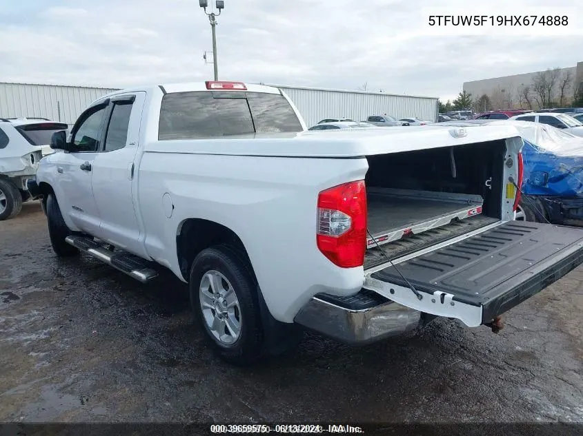 2017 Toyota Tundra Sr5 5.7L V8 VIN: 5TFUW5F19HX674888 Lot: 39659575