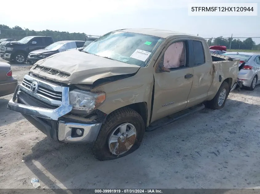 2017 Toyota Tundra Sr5 4.6L V8 VIN: 5TFRM5F12HX120944 Lot: 39991919