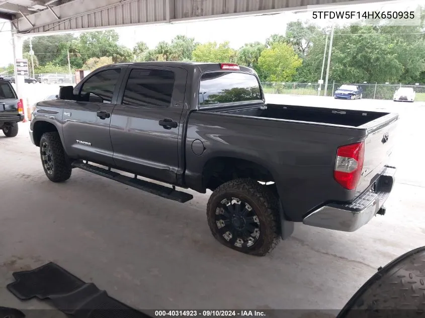 2017 Toyota Tundra Sr5 5.7L V8 VIN: 5TFDW5F14HX650935 Lot: 40314923