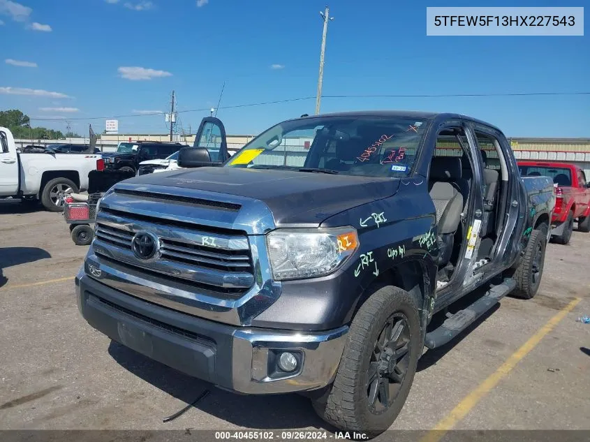 2017 Toyota Tundra Sr5 5.7L V8 VIN: 5TFEW5F13HX227543 Lot: 40455102