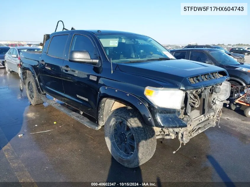 2017 Toyota Tundra Sr5 5.7L V8 VIN: 5TFDW5F17HX604743 Lot: 40702952