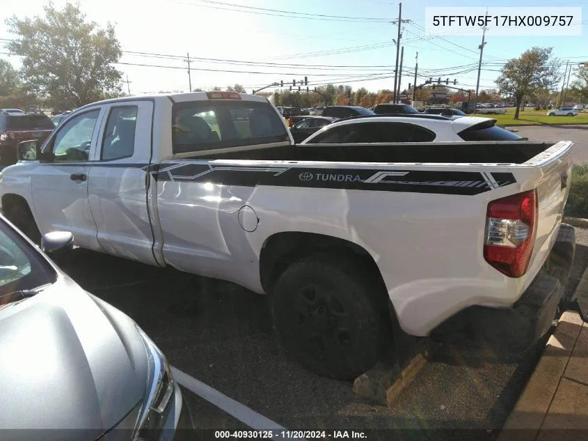 2017 Toyota Tundra Sr 5.7L V8 VIN: 5TFTW5F17HX009757 Lot: 40930125