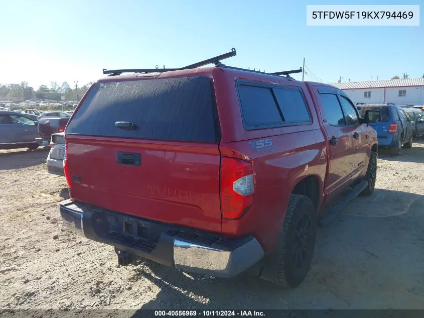 2019 Toyota Tundra Crewmax Sr5 VIN: 5TFDW5F19KX794469 Lot: 40556969