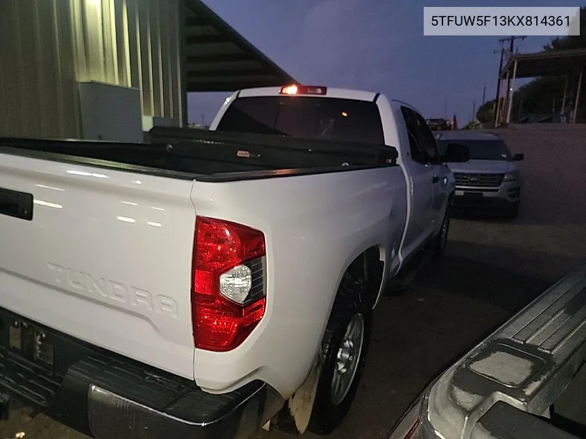 2019 Toyota Tundra Sr5 5.7L V8 VIN: 5TFUW5F13KX814361 Lot: 40696952