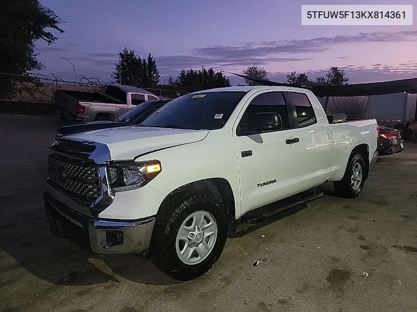 2019 Toyota Tundra Sr5 5.7L V8 VIN: 5TFUW5F13KX814361 Lot: 40696952