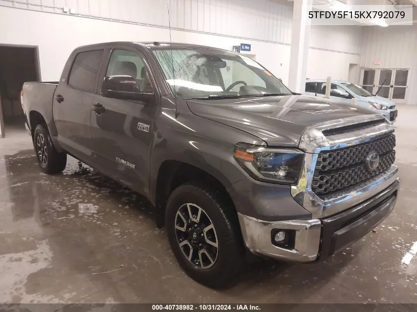 2019 Toyota Tundra Sr5 5.7L V8 VIN: 5TFDY5F15KX792079 Lot: 40738982