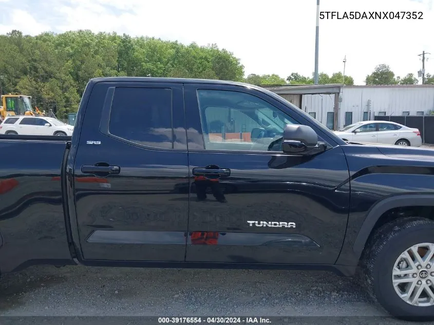 5TFLA5DAXNX047352 2022 Toyota Tundra Sr5