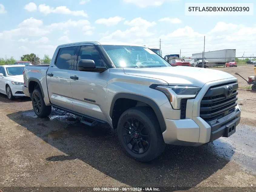 2022 Toyota Tundra Sr5 VIN: 5TFLA5DBXNX050390 Lot: 39621958