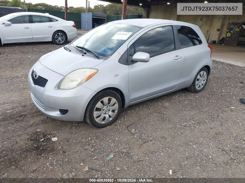 2007 Toyota Yaris VIN: JTDJT923X75037657 Lot: 40530562