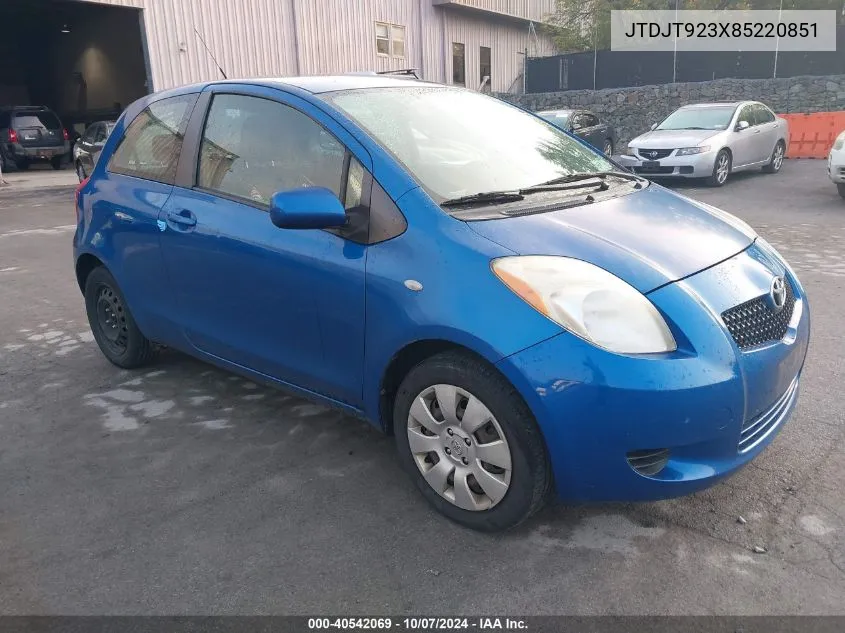 2008 Toyota Yaris VIN: JTDJT923X85220851 Lot: 40542069