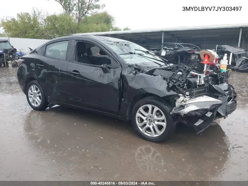 3MYDLBYV7JY303497 2018 Toyota Yaris Ia