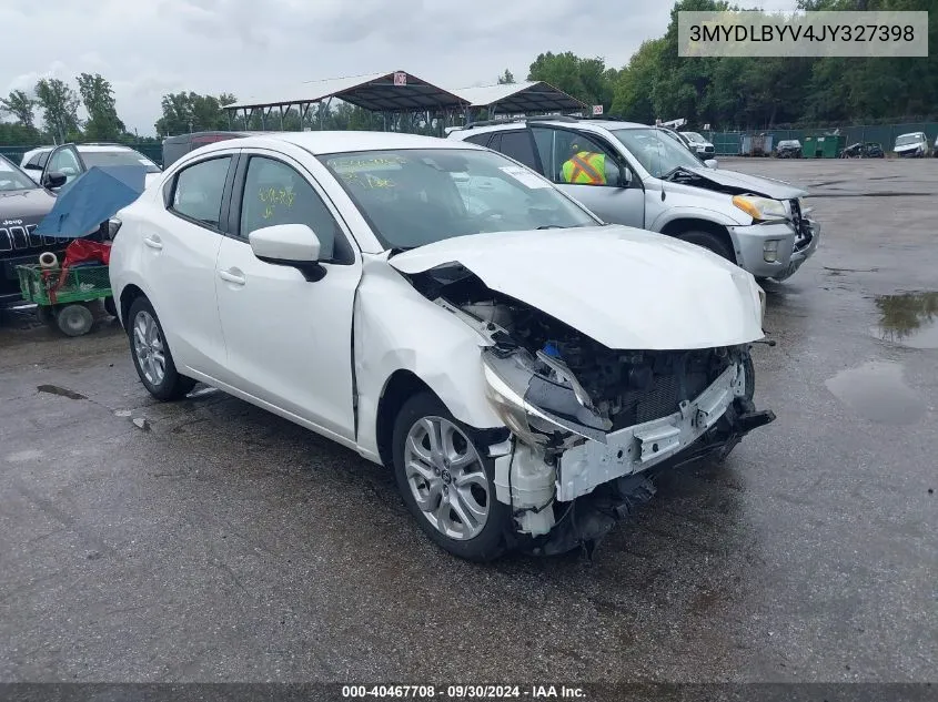 3MYDLBYV4JY327398 2018 Toyota Yaris Ia