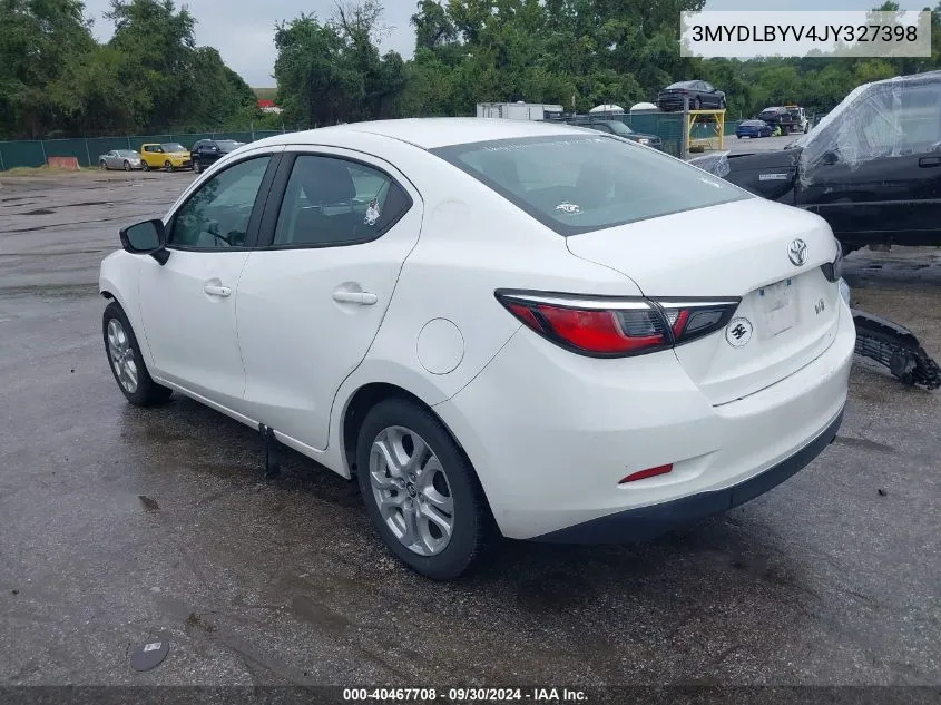 3MYDLBYV4JY327398 2018 Toyota Yaris Ia