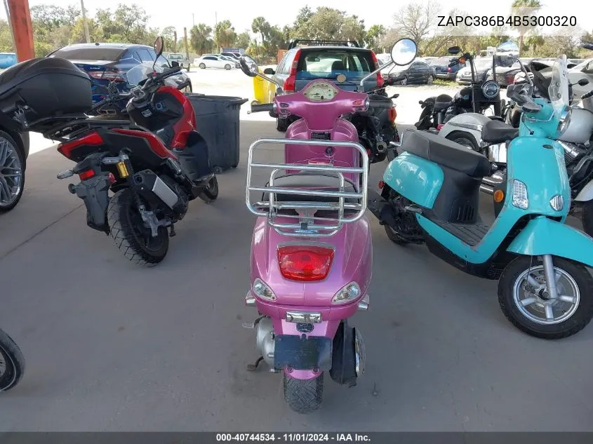 2011 Vespa Lx 50 VIN: ZAPC386B4B5300320 Lot: 40744534