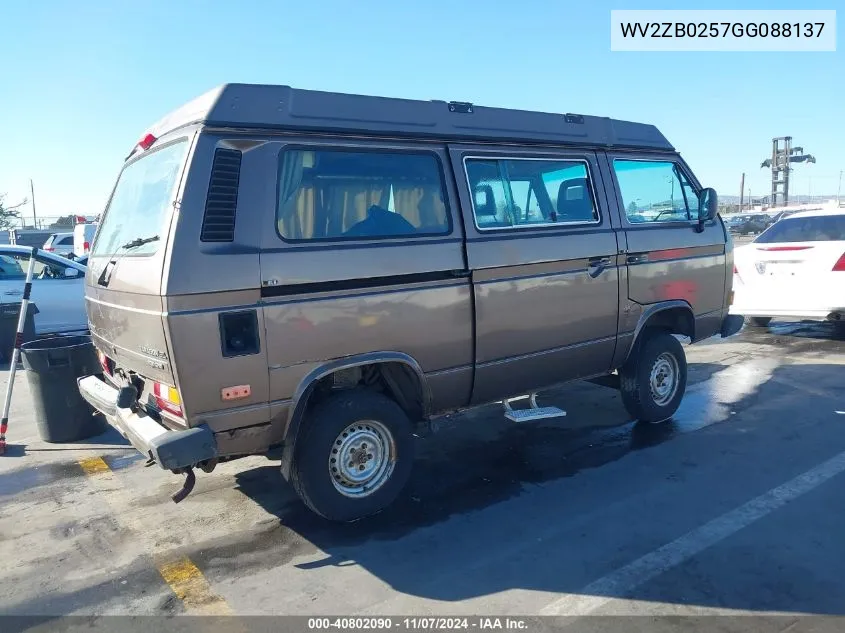 1986 Volkswagen Vanagon Campmobile VIN: WV2ZB0257GG088137 Lot: 40802090