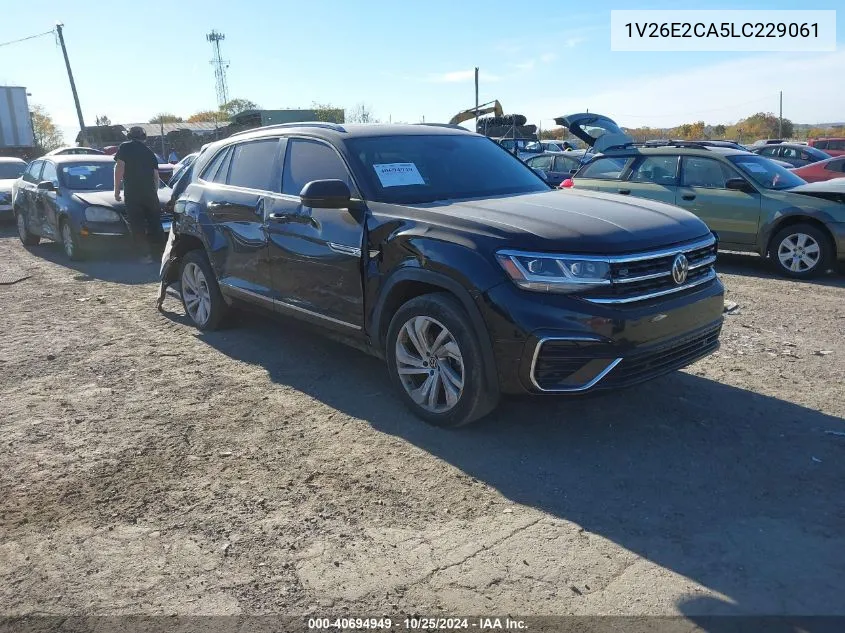 2020 Volkswagen Atlas Cross Sport 3.6L V6 Se W/Technology/3.6L V6 Se W/Technology R-Line VIN: 1V26E2CA5LC229061 Lot: 40694949