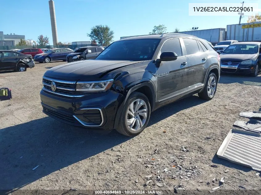 2020 Volkswagen Atlas Cross Sport 3.6L V6 Se W/Technology/3.6L V6 Se W/Technology R-Line VIN: 1V26E2CA5LC229061 Lot: 40694949