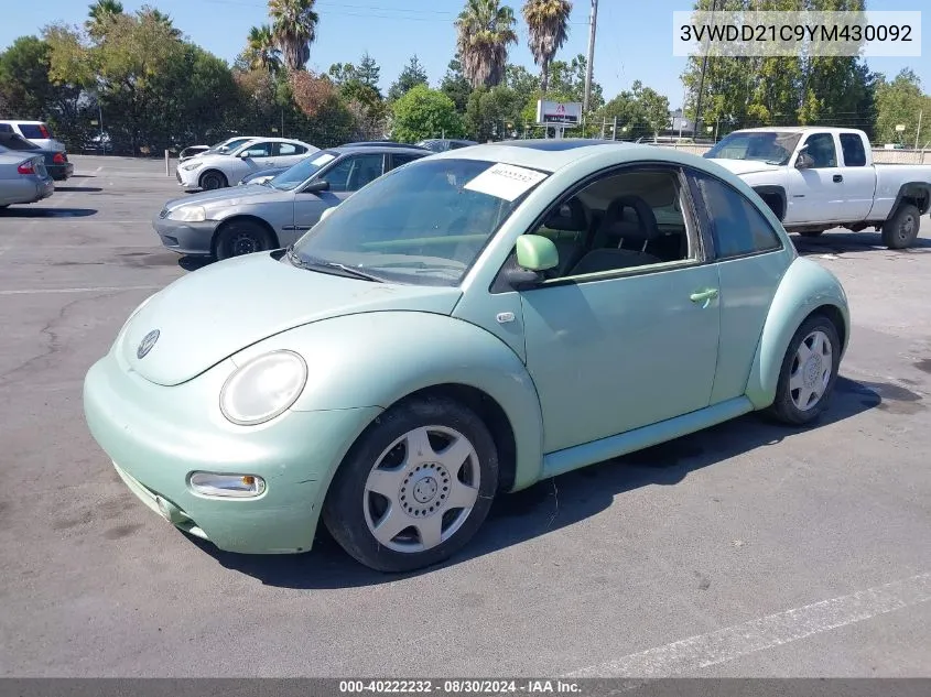 3VWDD21C9YM430092 2000 Volkswagen New Beetle Glx