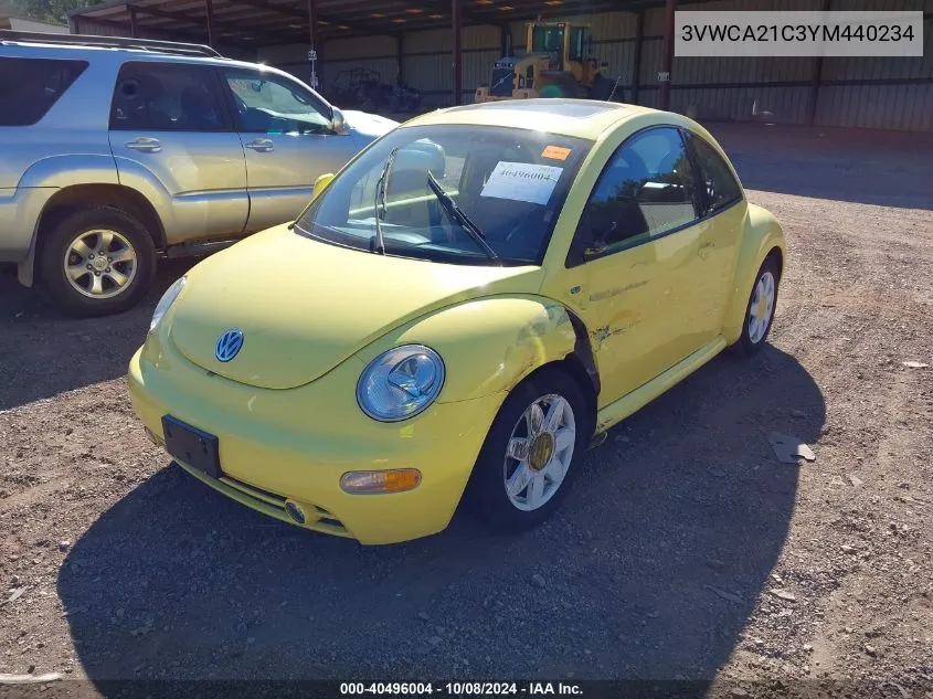 3VWCA21C3YM440234 2000 Volkswagen New Beetle Gls