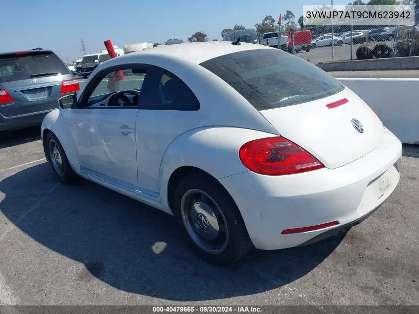 2012 Volkswagen Beetle 2.5L VIN: 3VWJP7AT9CM623942 Lot: 40479665