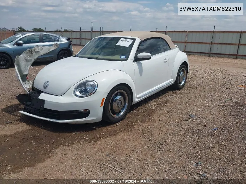 2013 Volkswagen Beetle 2.5L VIN: 3VW5X7ATXDM822310 Lot: 39893332