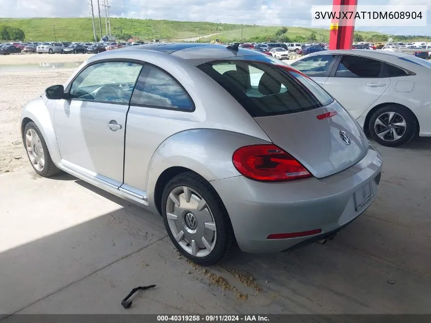 2013 Volkswagen Beetle 2.5L VIN: 3VWJX7AT1DM608904 Lot: 40319258