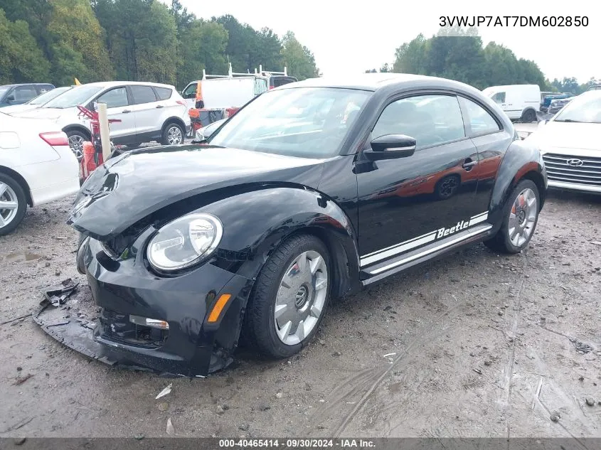 2013 Volkswagen Beetle 2.5L VIN: 3VWJP7AT7DM602850 Lot: 40465414