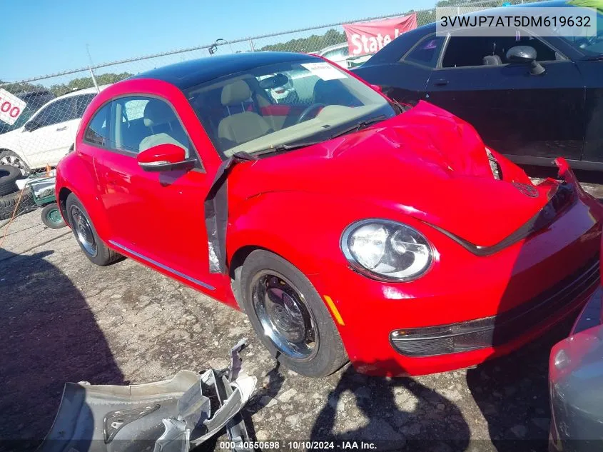 2013 Volkswagen Beetle 2.5L VIN: 3VWJP7AT5DM619632 Lot: 40550698