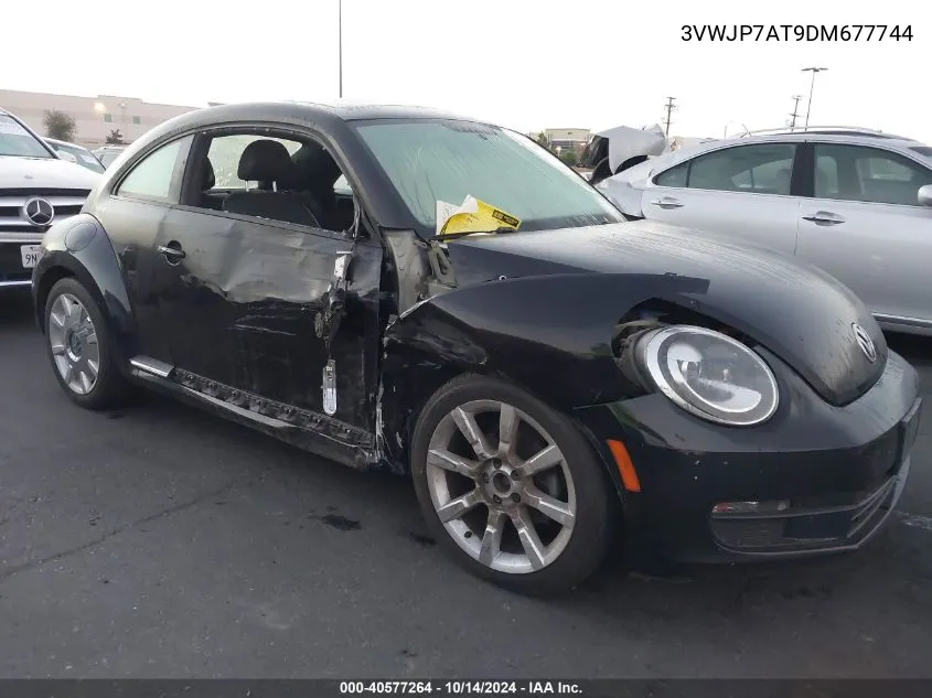 2013 Volkswagen Beetle VIN: 3VWJP7AT9DM677744 Lot: 40577264