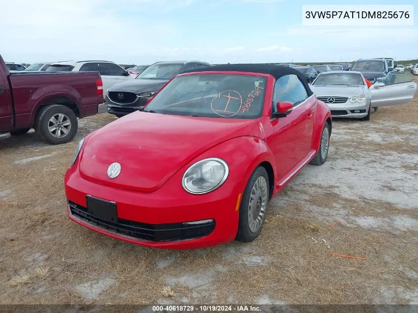 2013 Volkswagen Beetle 2.5L VIN: 3VW5P7AT1DM825676 Lot: 40618729