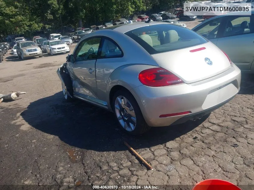 2013 Volkswagen Beetle 2.5L VIN: 3VWJP7AT1DM600835 Lot: 40630970