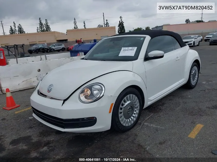 2013 Volkswagen Beetle 2.5L VIN: 3VW5X7AT9DM820452 Lot: 40641081