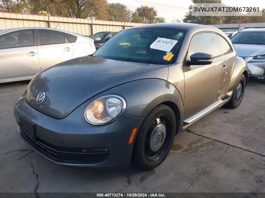 2013 Volkswagen Beetle 2.5L VIN: 3VWJX7AT2DM673261 Lot: 40713274