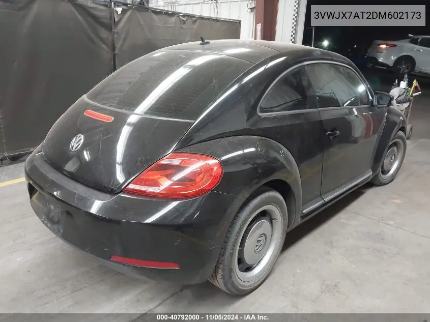 2013 Volkswagen Beetle 2.5L VIN: 3VWJX7AT2DM602173 Lot: 40792000