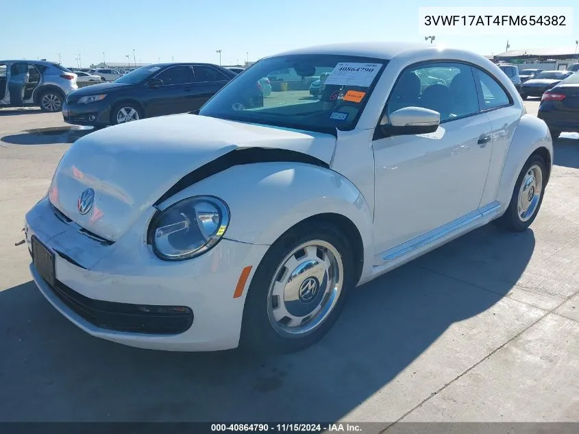 2015 Volkswagen Beetle 1.8T Classic VIN: 3VWF17AT4FM654382 Lot: 40864790