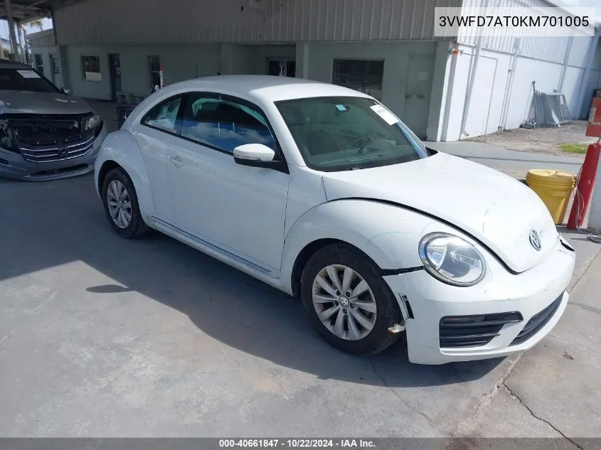 2019 Volkswagen Beetle 2.0T Final Edition Se/2.0T Final Edition Sel/2.0T S VIN: 3VWFD7AT0KM701005 Lot: 40661847