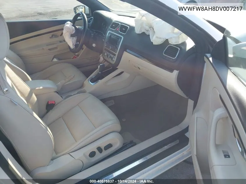 WVWFW8AH8DV007217 2013 Volkswagen Eos Lux/Executive