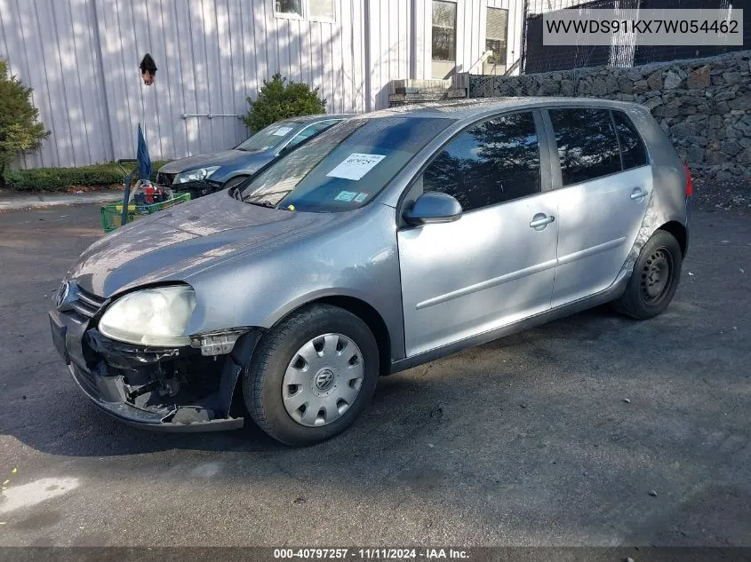 2007 Volkswagen Rabbit 4-Door VIN: WVWDS91KX7W054462 Lot: 40797257