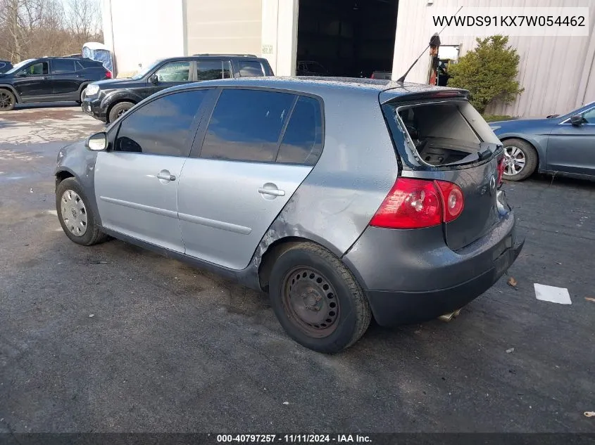 2007 Volkswagen Rabbit 4-Door VIN: WVWDS91KX7W054462 Lot: 40797257