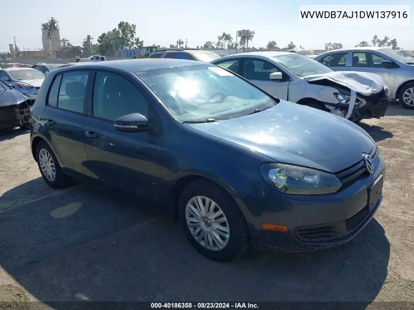 2013 Volkswagen Golf 2.5L 4-Door VIN: WVWDB7AJ1DW137916 Lot: 40186358