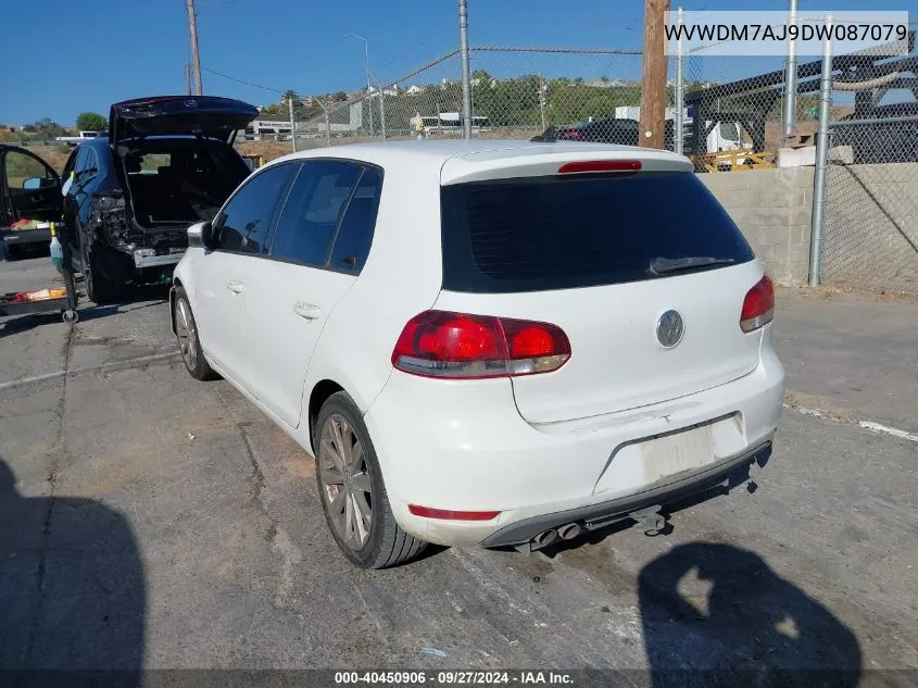 2013 Volkswagen Golf 2.0L Tdi 4-Door VIN: WVWDM7AJ9DW087079 Lot: 40450906