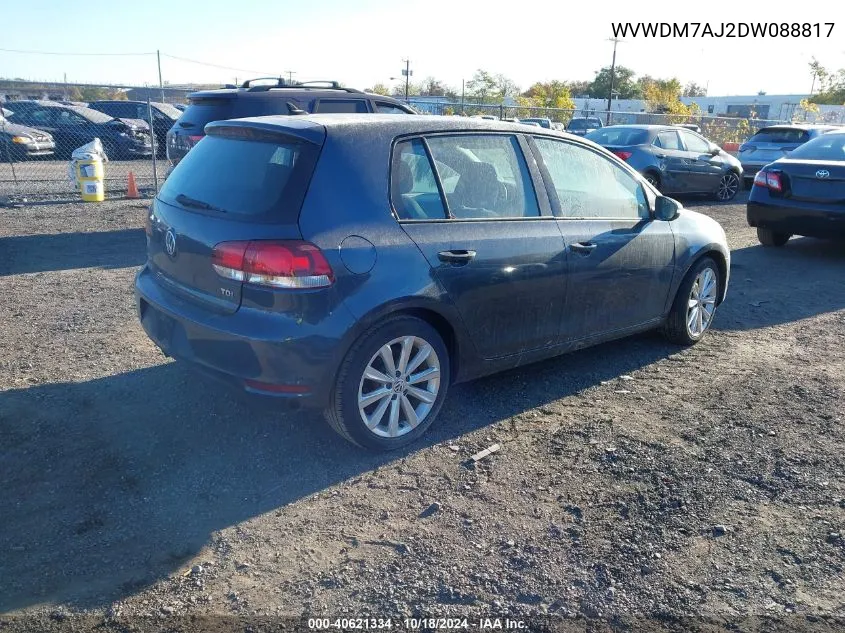 2013 Volkswagen Golf 2.0L Tdi 4-Door VIN: WVWDM7AJ2DW088817 Lot: 40621334