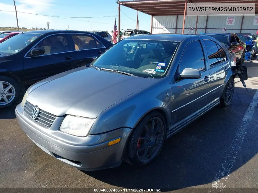 2005 Volkswagen Jetta Gli 1.8T VIN: 3VWSE69M25M053982 Lot: 40807436