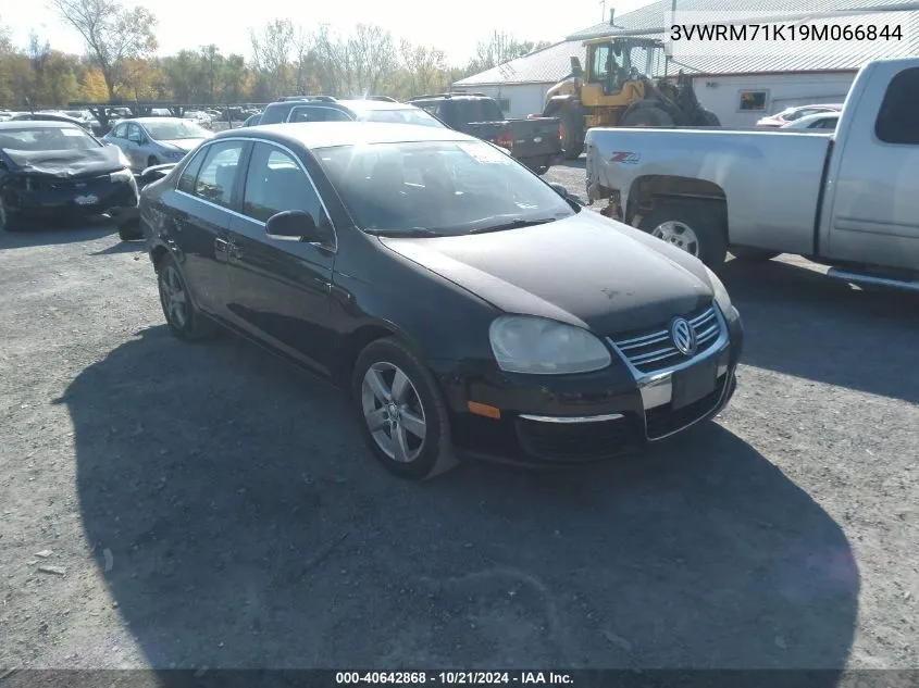 2009 Volkswagen Jetta Se/Sel VIN: 3VWRM71K19M066844 Lot: 40642868