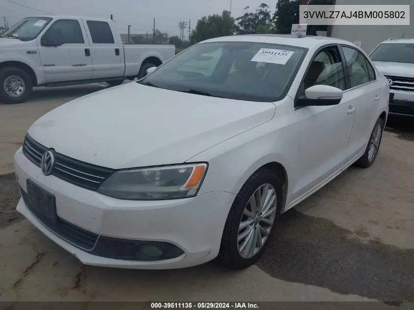 2011 Volkswagen Jetta 2.5L Sel VIN: 3VWLZ7AJ4BM005802 Lot: 39511135