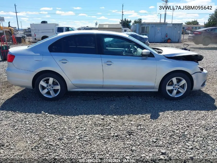 2011 Volkswagen Jetta 2.0L Tdi VIN: 3VWLL7AJ5BM095642 Lot: 39962475