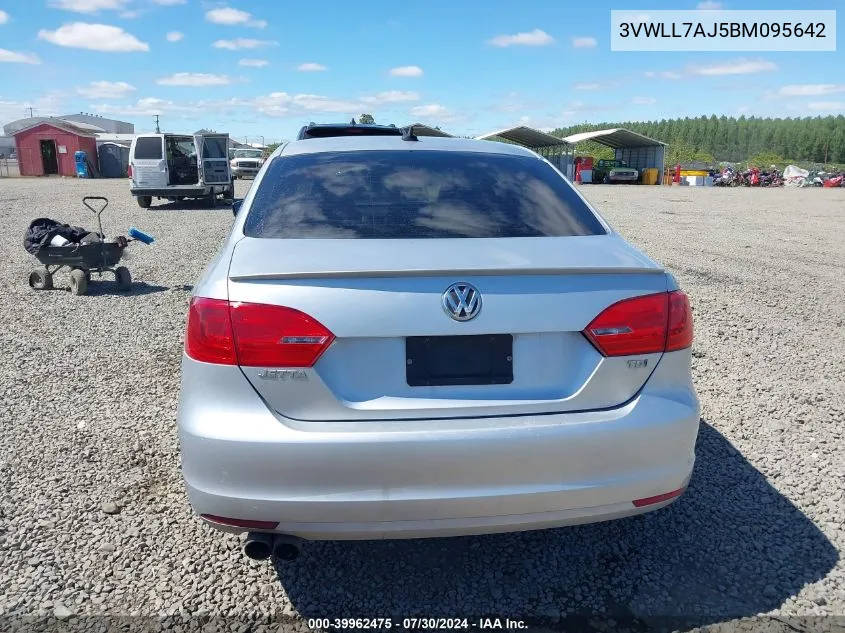 3VWLL7AJ5BM095642 2011 Volkswagen Jetta 2.0L Tdi