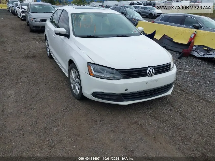 2011 Volkswagen Jetta 2.5L Se VIN: 3VWDX7AJ0BM329744 Lot: 40491407